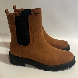 Old Navy Boots Size 9